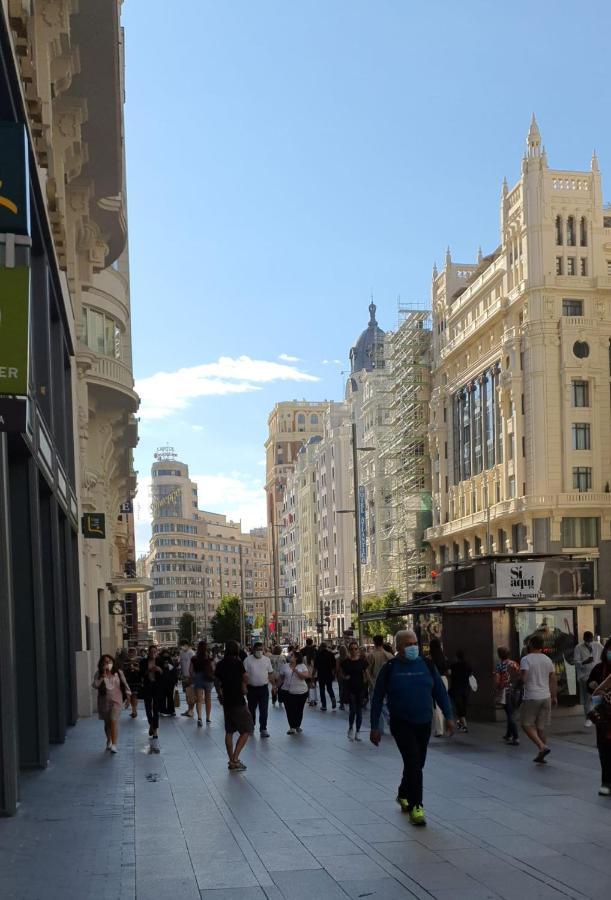 Gran Via. Salud. Puerta Del Sol. Callao. Мадрид Экстерьер фото